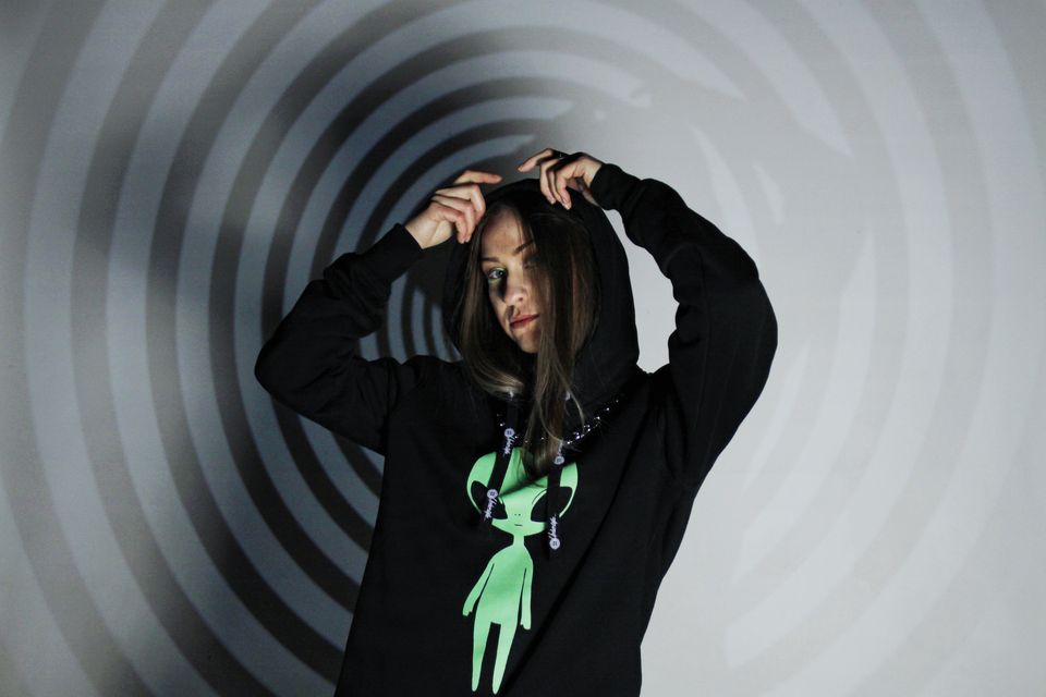 Džemperis su kapišonu, kelių spalvų “Alien Invasion” 4 džemperis su kapišonu, kelių spalvų “alien invasion” - image 4