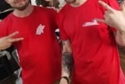 Raudoni marškinėliai su spauda "Cat Vibes" - Image 3