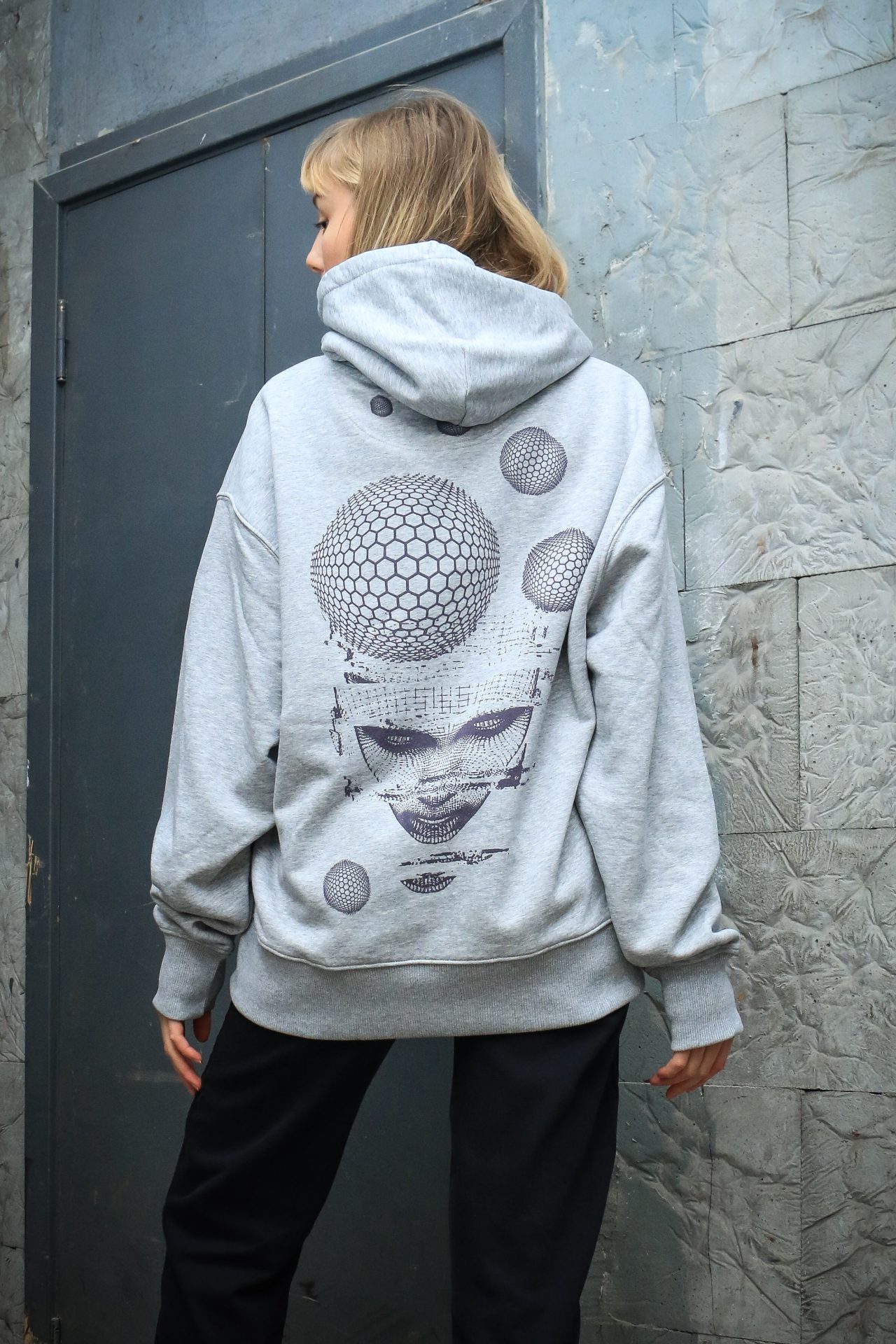 Džemperis su kapišonu „Geometric-Art” 1 Džemperis su kapišonu „Geometric-Art”